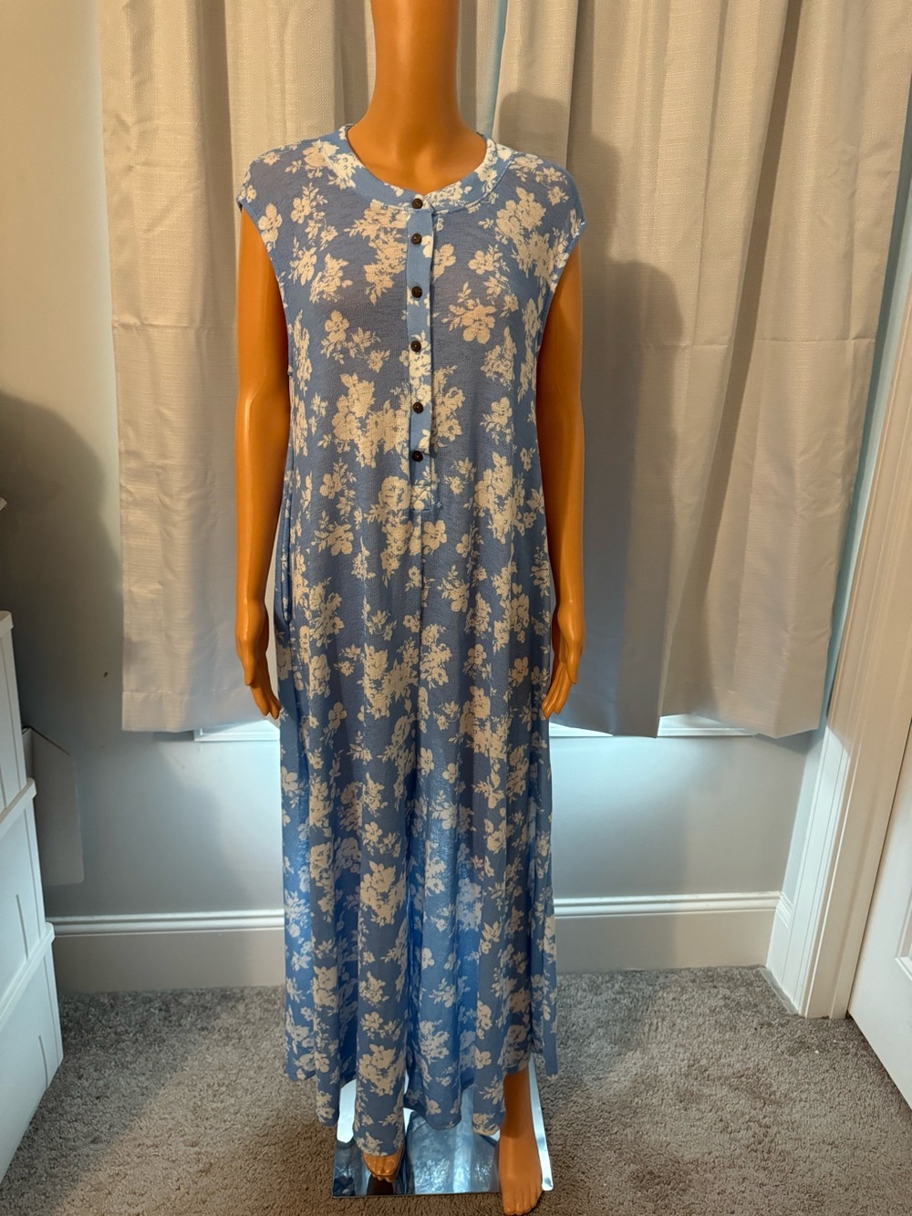 Adorable Bucket List size S blue white floral knit wide leg button jumpsuit